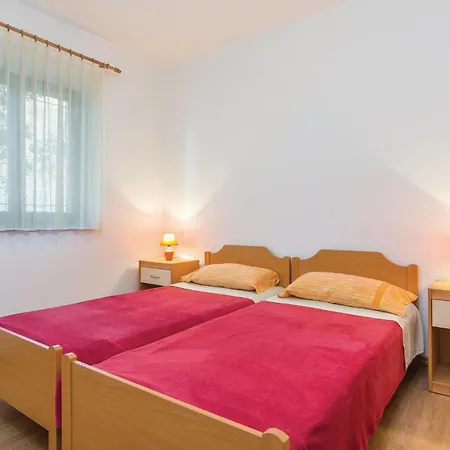 Beautiful In With Kitchen Apartment Porec