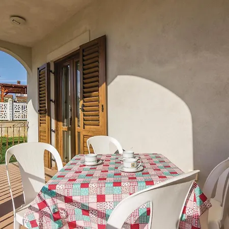 Apartman Beautiful In With Kitchen *